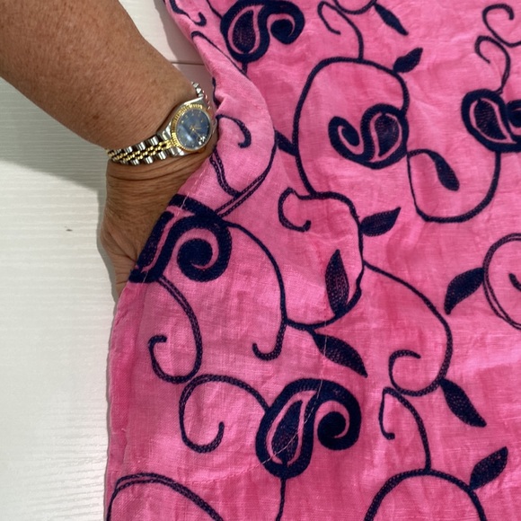 Italian 100% linen dress with navy blue embroidered detail cap sleeves, pockets - Picture 7 of 12